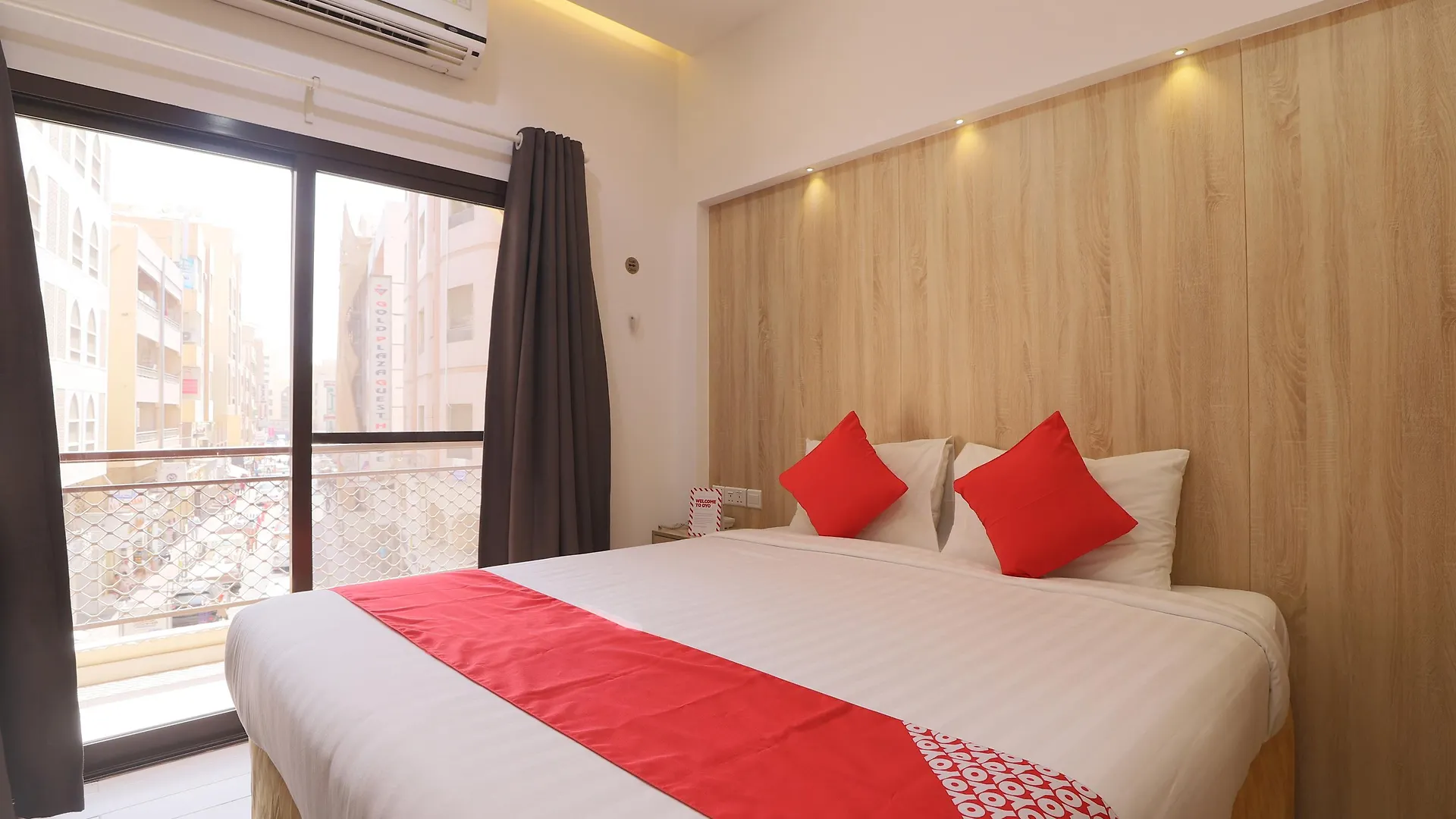 24 Gold Hotel Dubai