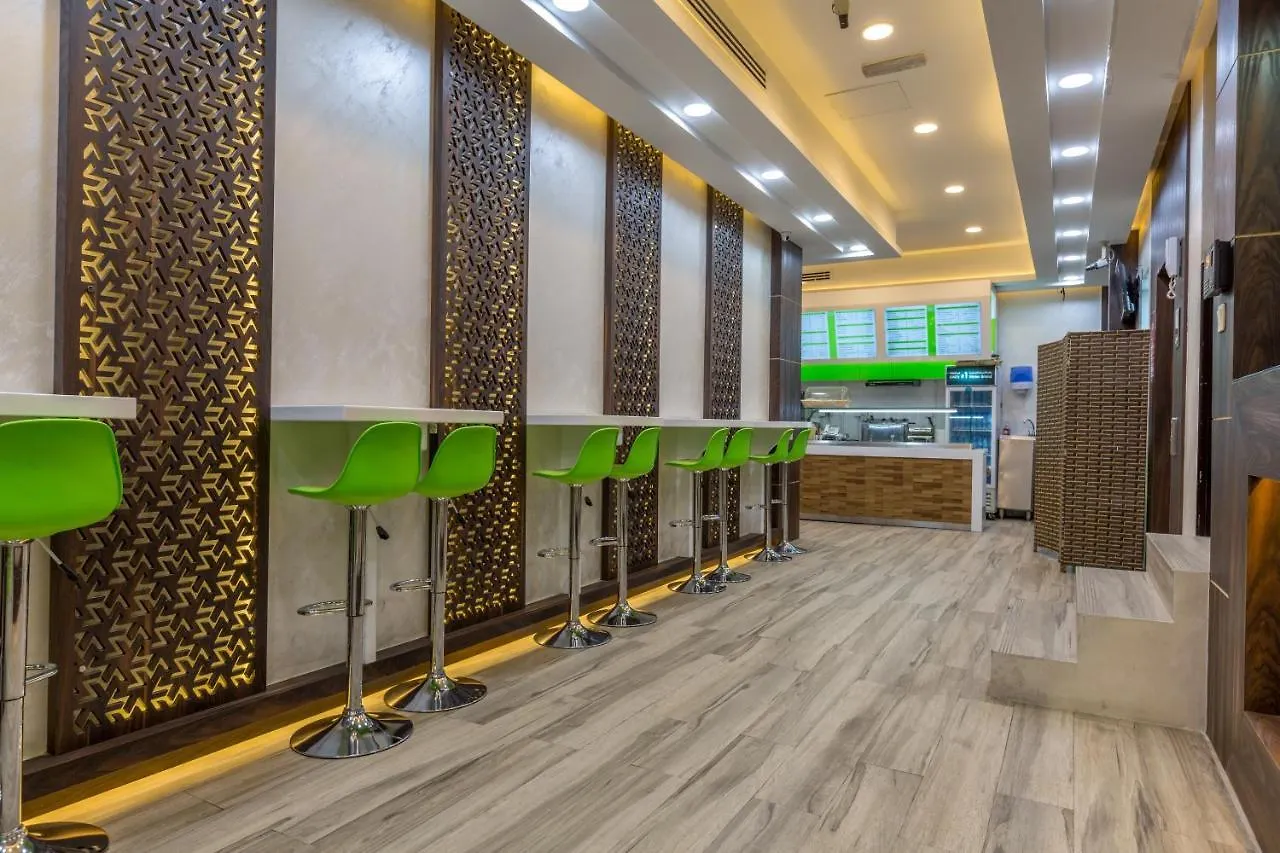 24 Gold Hotel Dubai 2*,
